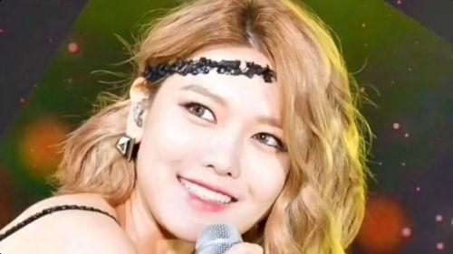 崔秀英成员被爆料视频,真相与争议交织  第3张